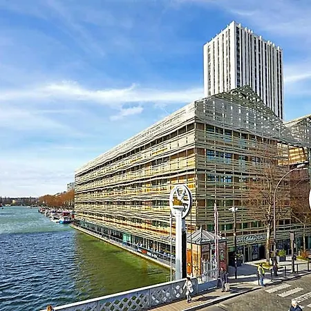 St Christopher's - Canal Hotel Paris